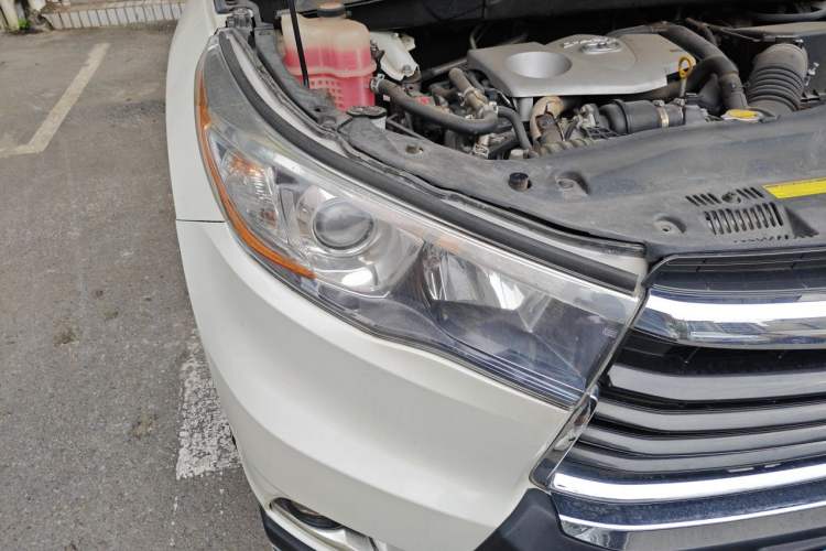 Used Toyota Highlander 2015 2.0T Four-Wheel Drive Luxury Edition 7-Seater Right Front Headlight