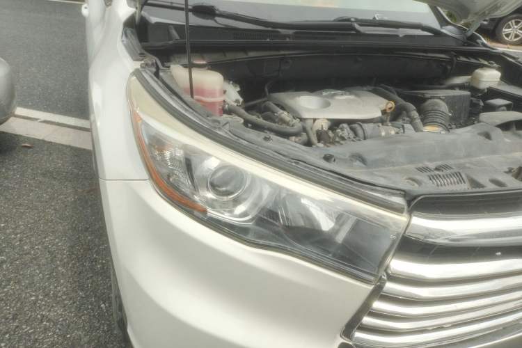 Used Toyota Highlander 2015 2.0T Four-Wheel Drive Luxury Edition 7-Seater Right Front Headlight