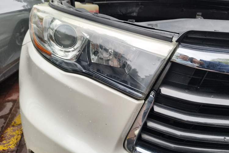 Used Toyota Highlander 2015 2.0T Four-Wheel Drive Luxury Edition 7-Seater Right Front Headlight
