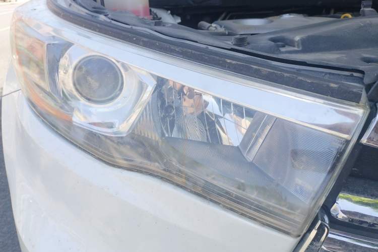 Used Toyota Highlander 2015 2.0T Four-Wheel Drive Luxury Edition 7-Seater Right Front Headlight
