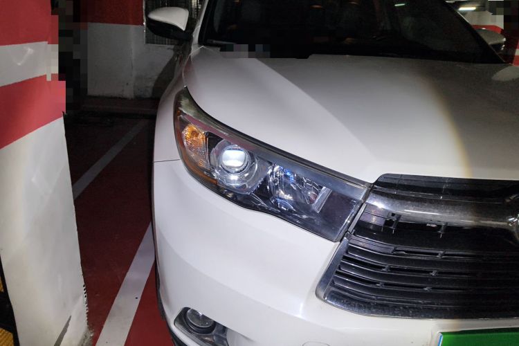 Used Toyota Highlander 2015 2.0T Four-Wheel Drive Luxury Edition 7-Seater Right Front Headlight