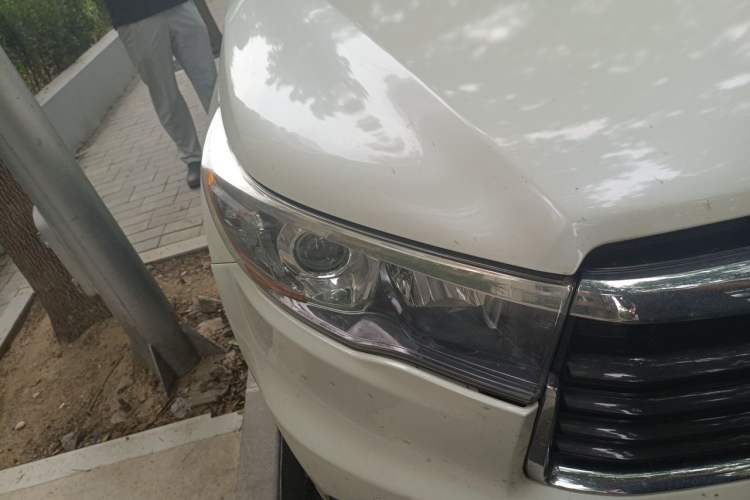 Used Toyota Highlander 2015 2.0T Four-Wheel Drive Luxury Edition 7-Seater Right Front Headlight