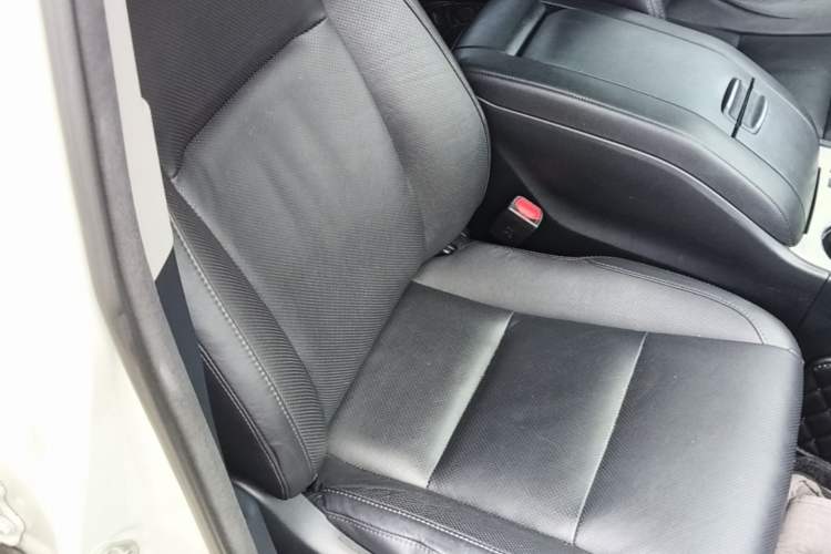 Used Toyota Highlander 2015 2.0T Four-Wheel Drive Luxury Edition 7-Seater Right Front Seat