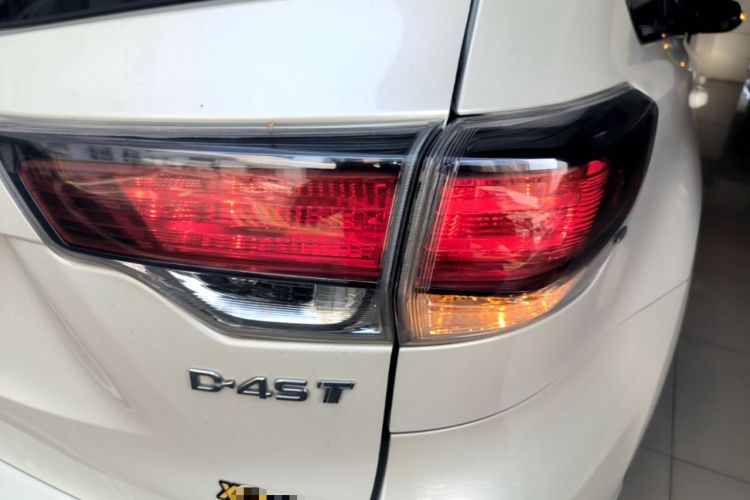 Used Toyota Highlander 2015 2.0T Two-Wheel Drive Luxury Edition 7 Seats Right Rear Taillight