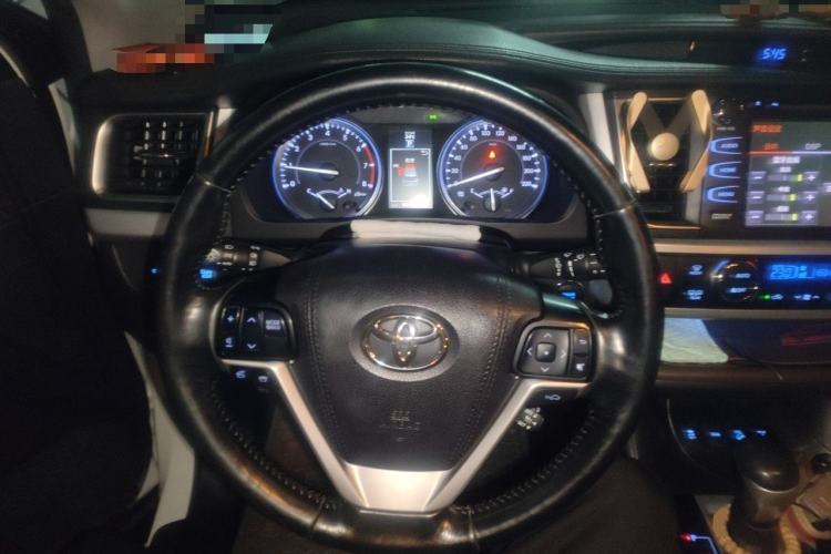 Used Toyota Highlander 2015 2.0T Four-Wheel Drive Ultimate Edition 7-Seater Steering Wheel