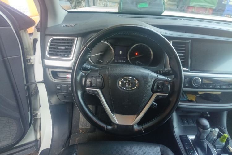 Used Toyota Highlander 2015 2.0T Four-Wheel Drive Luxury Edition 7-Seater Steering Wheel