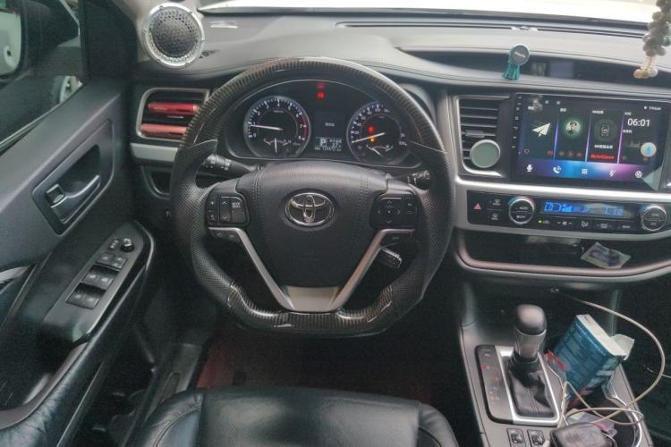 Used Toyota Highlander 2015 2.0T Four-Wheel Drive Luxury Edition 7-Seater Steering Wheel