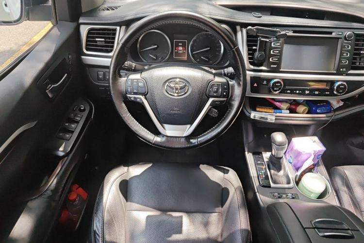 Used Toyota Highlander 2015 2.0T Four-Wheel Drive Ultimate Edition 7-Seater Steering Wheel
