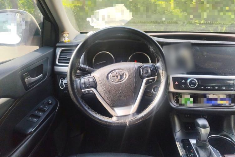 Used Toyota Highlander 2015 2.0T Four-Wheel Drive Luxury Edition 7-Seater Steering Wheel