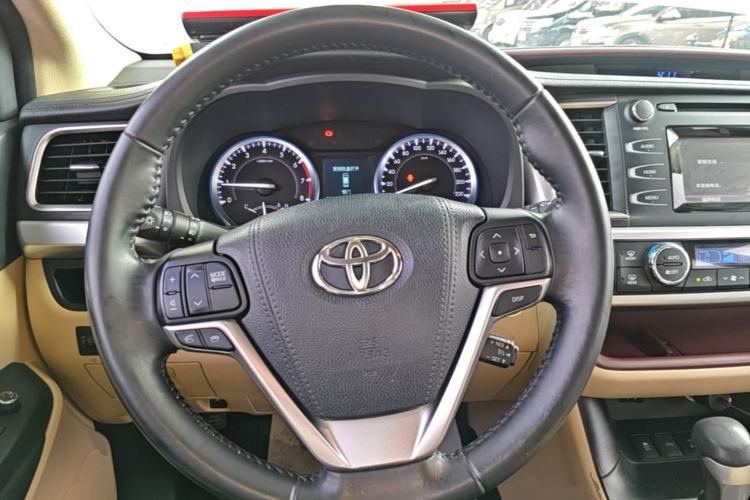 Used Toyota Highlander 2015 2.0T Four-Wheel Drive Luxury Edition 7-Seater Steering Wheel