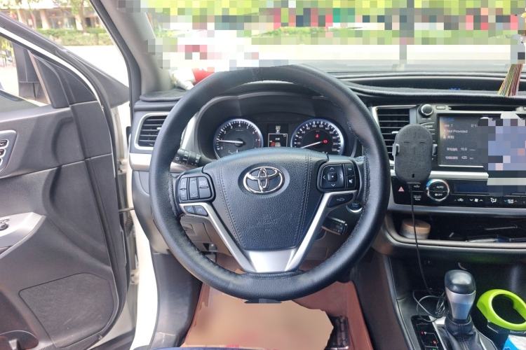 Used Toyota Highlander 2015 2.0T Four-Wheel Drive Ultimate Edition 7-Seater Steering Wheel