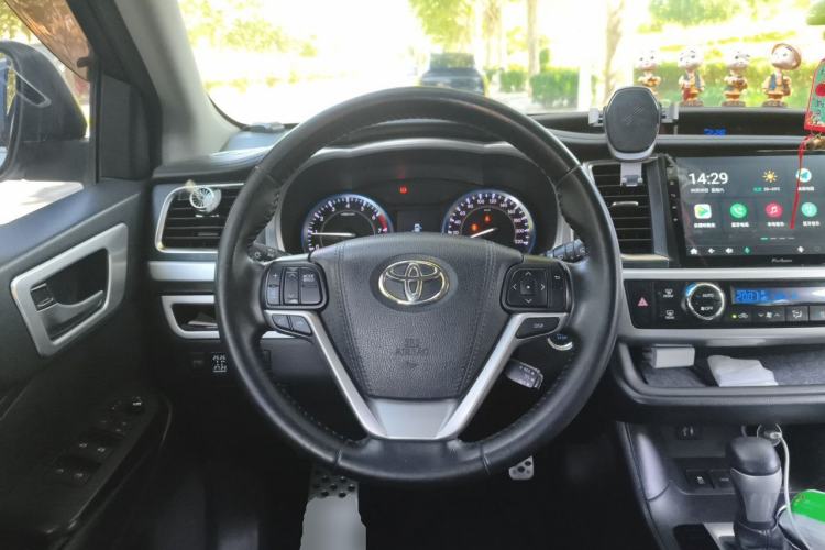 Used Toyota Highlander 2015 2.0T Four-Wheel Drive Luxury Edition 7-Seater Steering Wheel