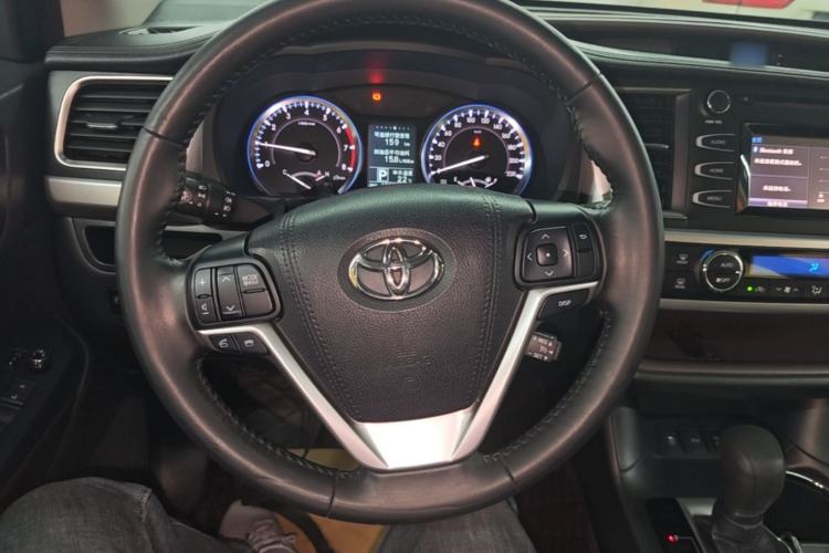 Used Toyota Highlander 2015 2.0T Four-Wheel Drive Luxury Edition 7-Seater Steering Wheel