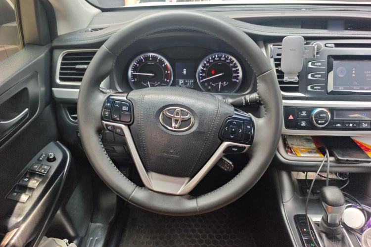 Used Toyota Highlander 2015 2.0T Four-Wheel Drive Luxury Edition 7-Seater Steering Wheel