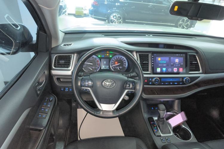 Used Toyota Highlander 2015 2.0T Four-Wheel Drive Luxury Edition 7-Seater Steering Wheel