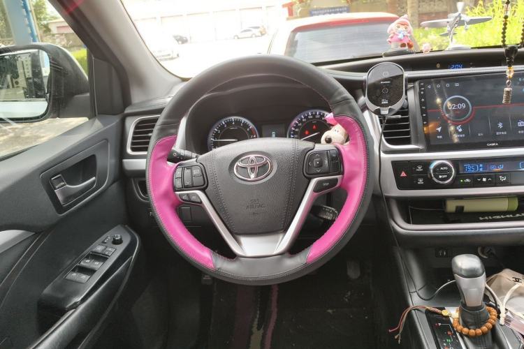 Used Toyota Highlander 2015 2.0T Four-Wheel Drive Luxury Edition 7-Seater Steering Wheel