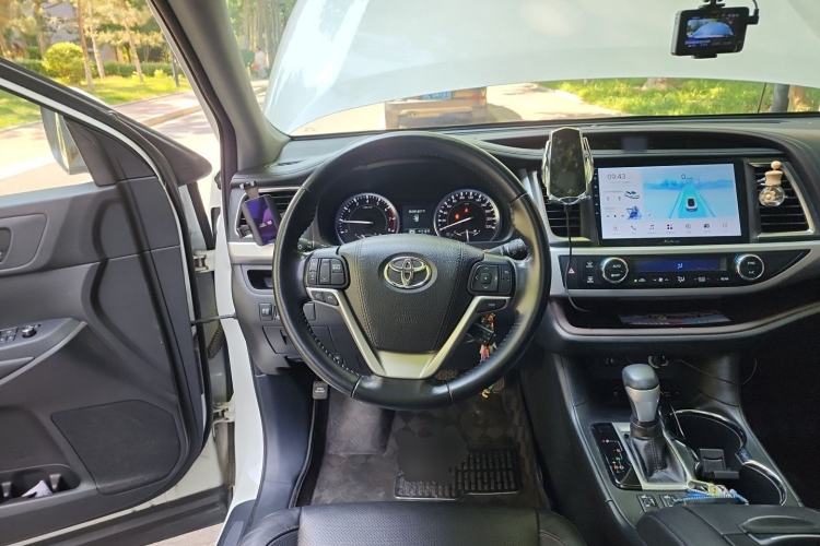 Used Toyota Highlander 2015 2.0T Four-Wheel Drive Luxury Edition 7-Seater Steering Wheel