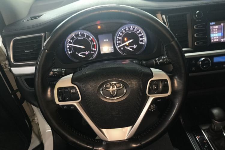 Used Toyota Highlander 2015 2.0T Four-Wheel Drive Luxury Edition 7-Seater Steering Wheel
