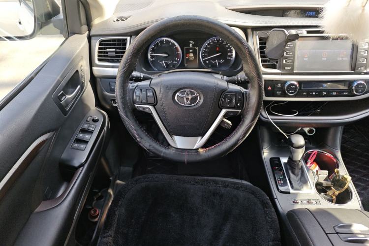 Used Toyota Highlander 2015 2.0T Four-Wheel Drive Ultimate Edition 7-Seater Steering Wheel
