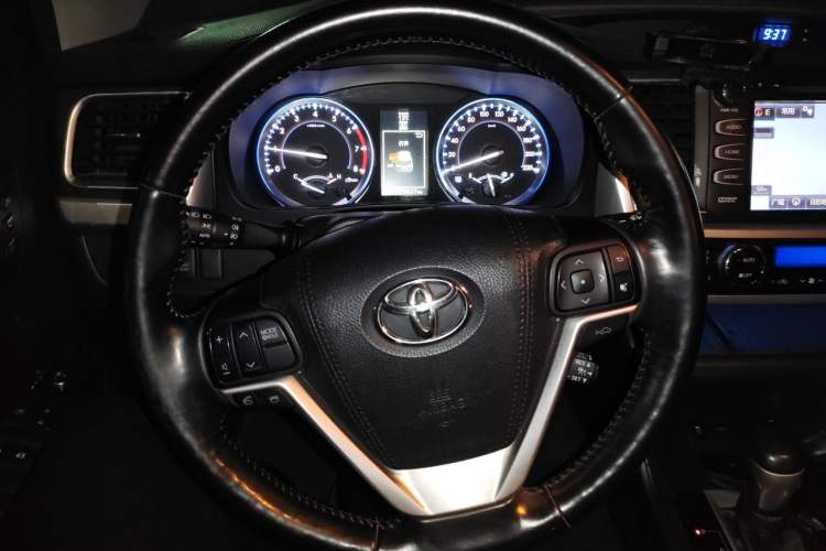 Used Toyota Highlander 2015 2.0T Four-Wheel Drive Ultimate Edition 7-Seater Steering Wheel