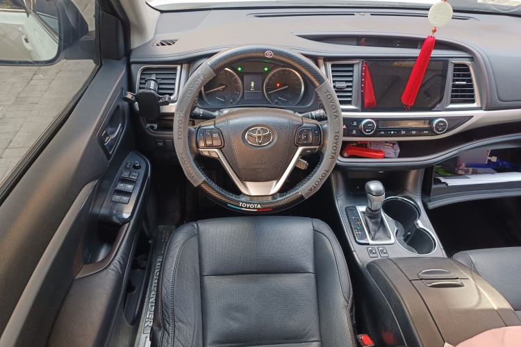 Used Toyota Highlander 2015 2.0T Four-Wheel Drive Luxury Edition 7-Seater Steering Wheel