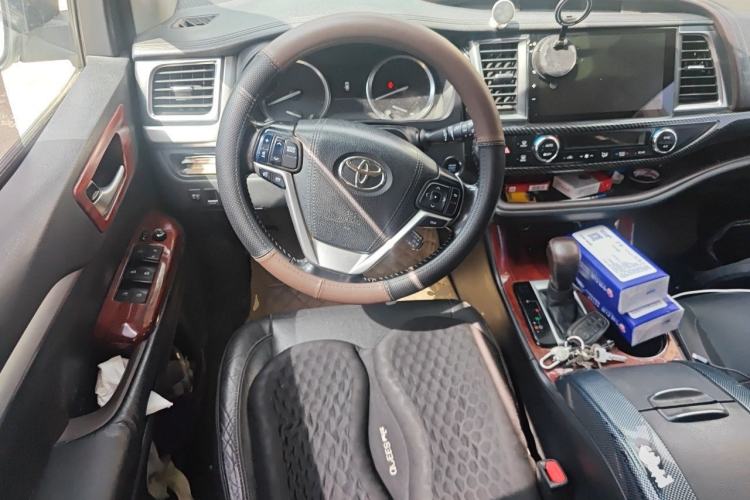 Used Toyota Highlander 2015 2.0T Four-Wheel Drive Luxury Edition 7-Seater Steering Wheel