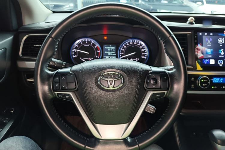 Used Toyota Highlander 2015 2.0T Four-Wheel Drive Luxury Edition 7-Seater Steering Wheel