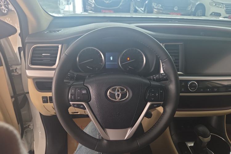 Used Toyota Highlander 2015 2.0T Four-Wheel Drive Luxury Edition 7-Seater Steering Wheel