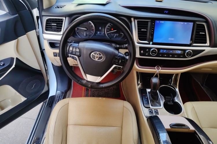 Used Toyota Highlander 2015 2.0T Four-Wheel Drive Luxury Edition 7-Seater Steering Wheel