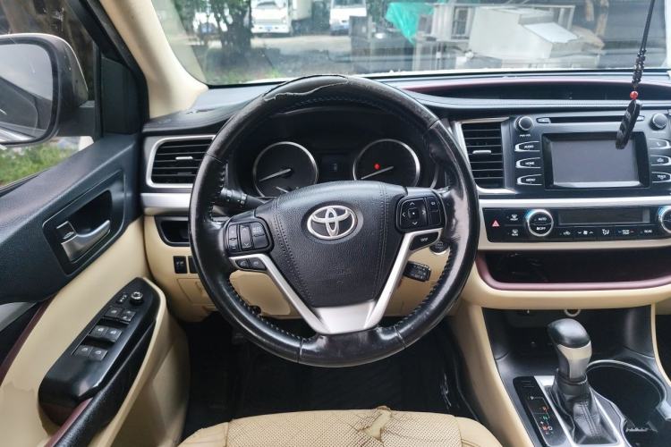 Used Toyota Highlander 2015 2.0T Four-Wheel Drive Luxury Edition 7-Seater Steering Wheel