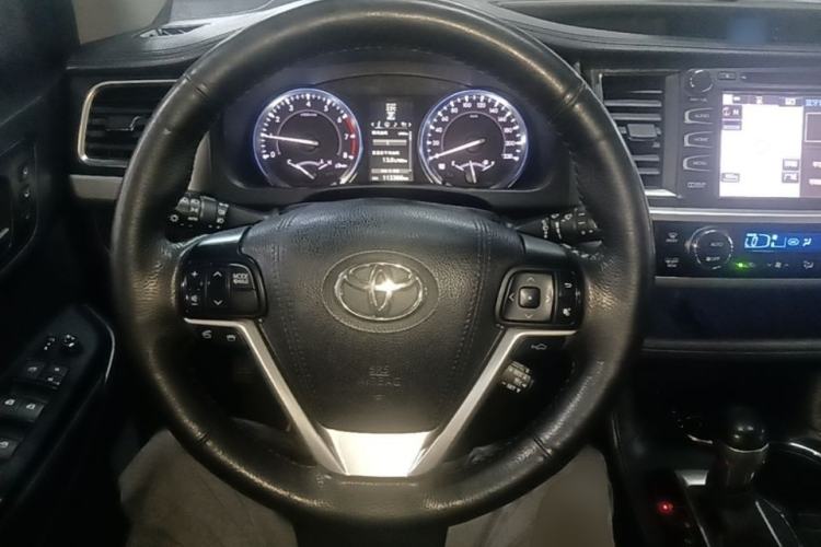 Used Toyota Highlander 2015 2.0T Four-Wheel Drive Ultimate Edition 7-Seater Steering Wheel