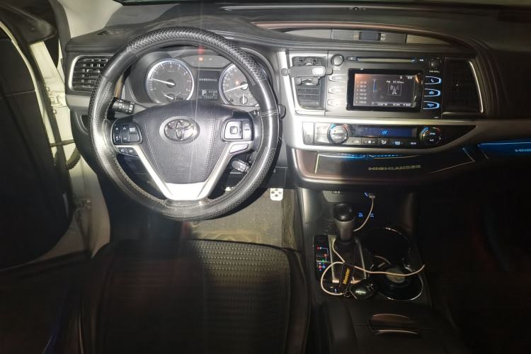 Used Toyota Highlander 2015 2.0T Four-Wheel Drive Luxury Edition 7-Seater Steering Wheel