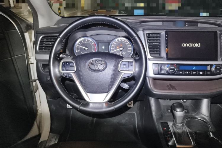 Used Toyota Highlander 2015 2.0T Four-Wheel Drive Luxury Edition 7-Seater Steering Wheel