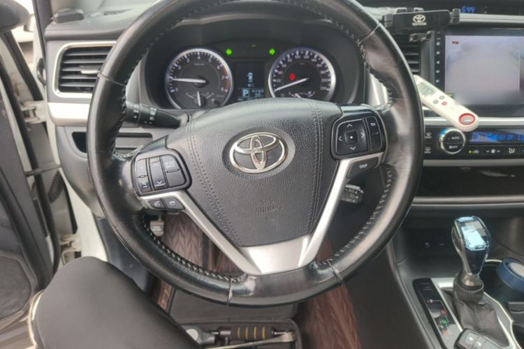 Used Toyota Highlander 2015 2.0T Four-Wheel Drive Luxury Edition 7-Seater Steering Wheel