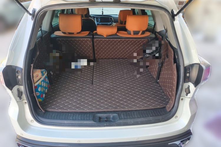 Used Toyota Highlander 2015 2.0T Four-Wheel Drive Luxury Edition 7-Seater Trunk