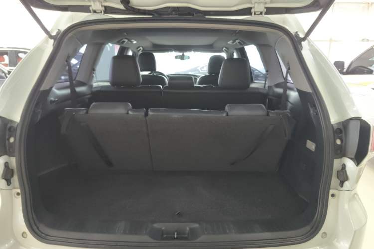 Used Toyota Highlander 2015 2.0T Four-Wheel Drive Luxury Edition 7-Seater Trunk