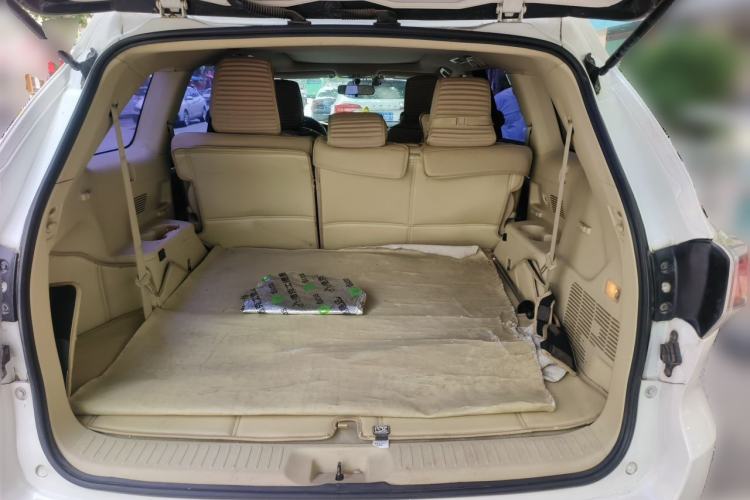 Used Toyota Highlander 2015 2.0T Four-Wheel Drive Luxury Edition 7-Seater Trunk