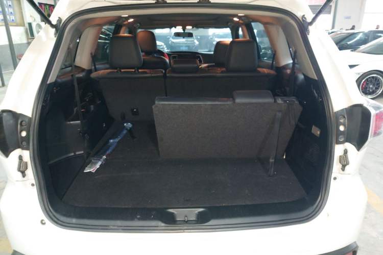 Used Toyota Highlander 2015 2.0T Four-Wheel Drive Luxury Edition 7-Seater Trunk