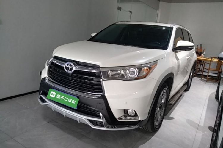 Used Toyota Highlander 2015 2.0T Four-Wheel Drive Luxury Edition 7-Seater Guazi used car, China used car export, Used car for sale, Used cars, Cheapest cars for sale