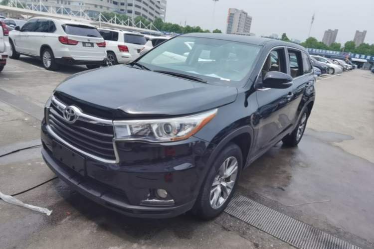 Used Toyota Highlander 2017 2.0T Two-Wheel Drive Elite Edition 5 Seats Guazi used car, China used car export, Used car for sale, Used  cars, Cheapest cars for sale