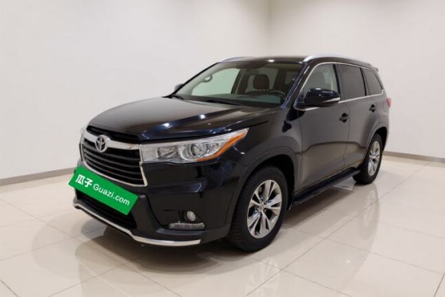 Ojetý Toyota Highlander 2017 2.0T Two-Wheel Drive Elite Version 7 Seats