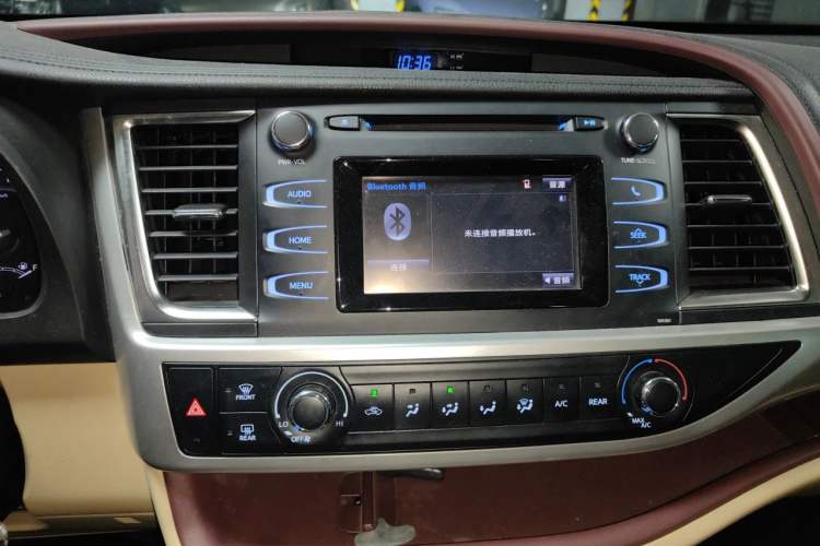 Used Toyota Highlander 2017 2.0T Four-Wheel Drive Elite Edition 7-Seater Audio And AC Panel