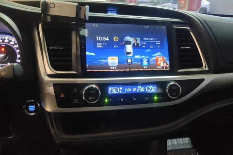 Used Toyota Highlander 2017 2.0T Four-Wheel Drive Luxury Edition 7 Seats Audio And AC Panel