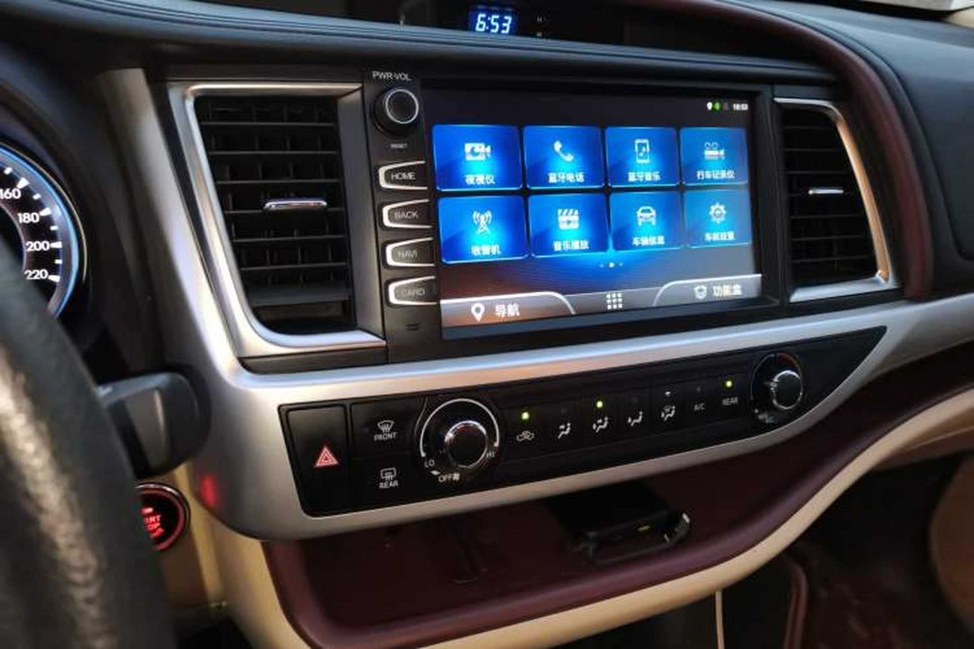 Used Toyota Highlander 2017 2.0T Four-Wheel Drive Elite Edition 7-Seater Audio And AC Panel
