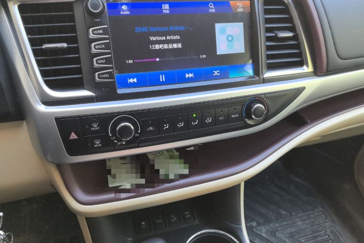 Used Toyota Highlander 2017 2.0T Four-Wheel Drive Elite Edition 7-Seater Audio And AC Panel