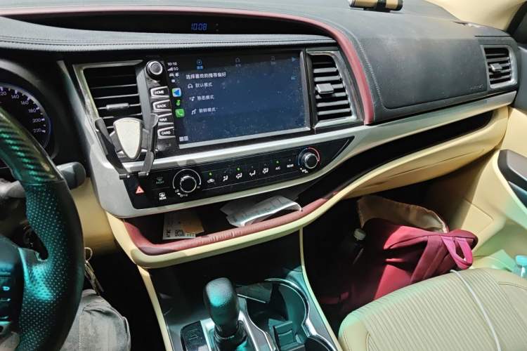 Used Toyota Highlander 2017 2.0T Four-Wheel Drive Elite Edition 7-Seater Audio And AC Panel