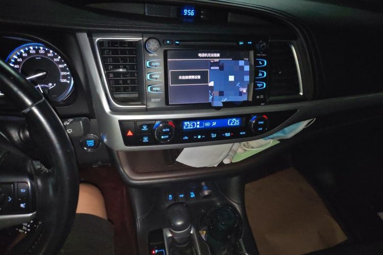 Used Toyota Highlander 2017 2.0T Four-Wheel Drive Luxury Navigation Version 7 Seats Audio And AC Panel