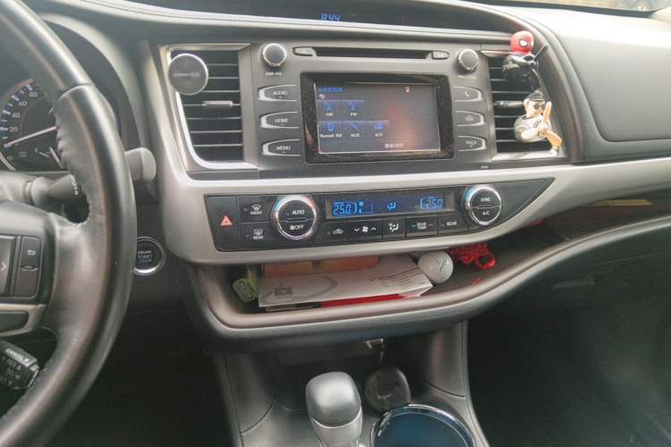 Used Toyota Highlander 2017 2.0T Four-Wheel Drive Black Edition Limited Model Audio And AC Panel