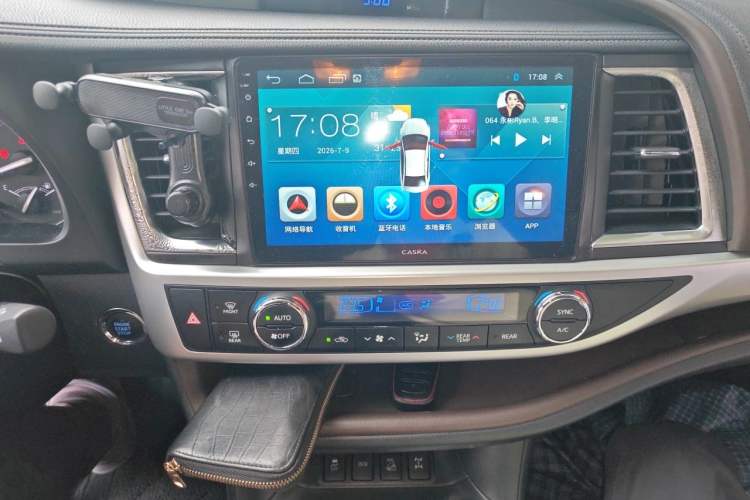 Used Toyota Highlander 2017 2.0T Four-Wheel Drive Luxury Edition 7 Seats Audio And AC Panel