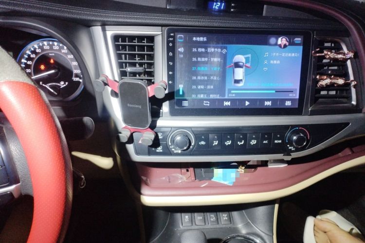 Used Toyota Highlander 2017 2.0T Four-Wheel Drive Elite Edition 7-Seater Audio And AC Panel